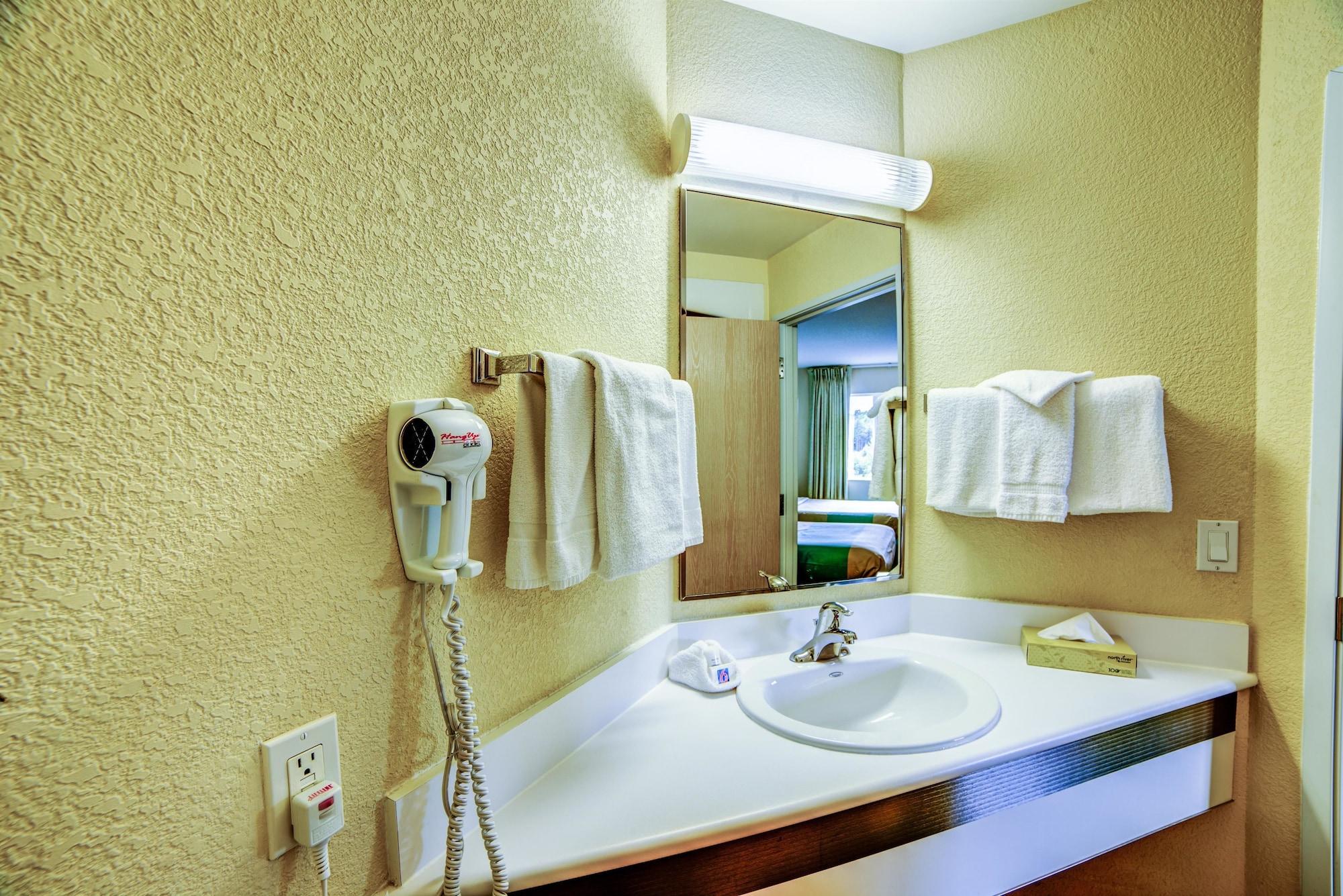 Motel 6-Huntsville, On Экстерьер фото